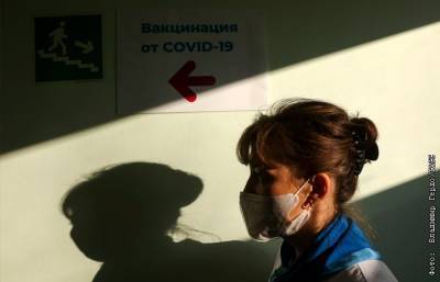 Привившимся от коронавируса москвичам разблокируют соцкарты