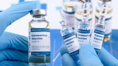 Украина рассчитывает на первые дозы вакцины от COVID-19 в марте