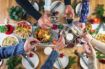 Как не переесть за праздничным столом – советы диетолога