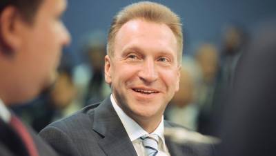 Шувалов сменил Вексельберга во главе совета директоров фонда "Сколково"