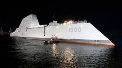 Сайт В США спрогнозировали итог боя между эсминцем Zumwalt и российским крейсером