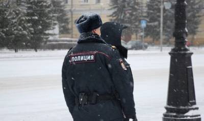В центре Грозного неизвестные напали на полицейских