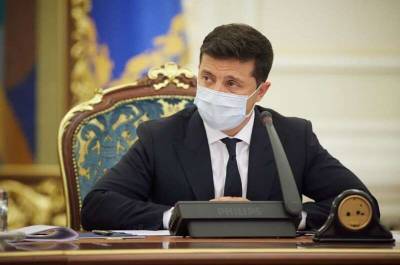 Зеленский провел срочное заседание СНБО по вопросу главы КСУ