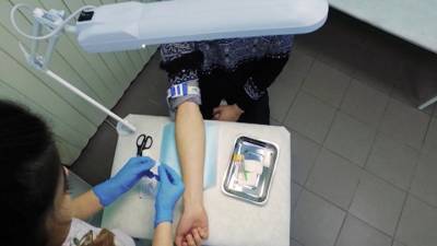 Мы ждали вашу вакцину: в Белоруссии началась вакцинация "Спутником V"