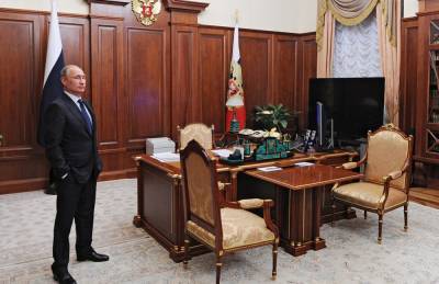 У Путина есть кабинеты везде, в разных городах мира — Песков