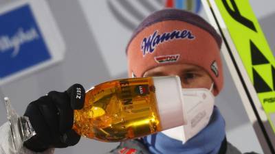 Гайгер выиграл первый этап «Турне четырёх трамплинов», Климов — 26-й