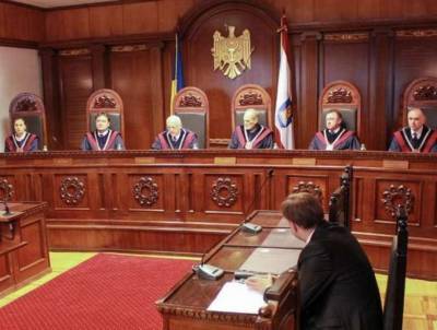 Конституционный суд отложил признание результатов президентских выборов в Молдове
