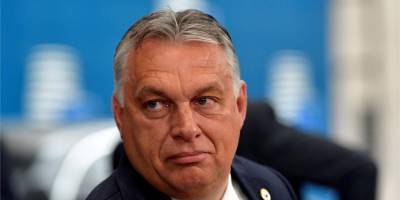 Гей-оргия в Брюсселе: Орбан прокомментировал скандал с евродепутатом от своей партии