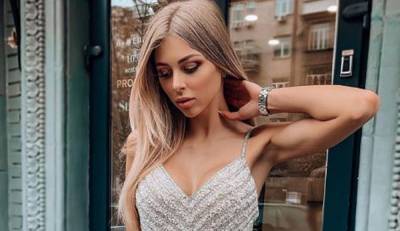 Невеста Шабанова померилась с подружкой-красоткой размерами декольте: "Блондинку заверните с собой"