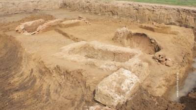Греческие археологи обнаружили древние гробницы