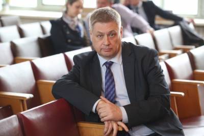 Суд закрыл два дела против допрошенного ФСБ главы Кировского района Екатеринбурга