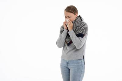 Врач назвала три лучших способа борьбы с простудой