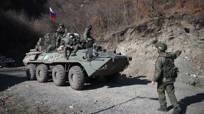 Российские миротворцы обезвредили еще 100 взрывоопасных предметов в Карабахе