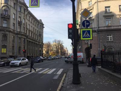 В четверг пробки на дорогах Петербурга оцениваются в 5 баллов