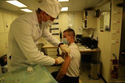 На Северном флоте началась вакцинация военнослужащих от коронавируса