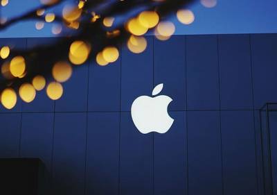 По 60 евро на каждого: Apple придется заплатить еще 180 миллионов евро за замедление iPhone