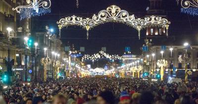 Туристов призвали не приезжать в Петербург на новогодние праздники