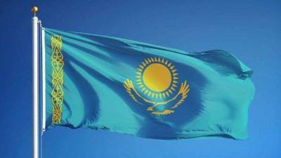 Флаг Казахстана разрешили вывешивать на балконах и стенах зданий для выражения патриотических чувств