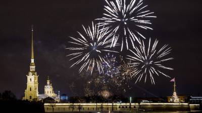 Власти Петербурга просят не приезжать туристов на Новый год