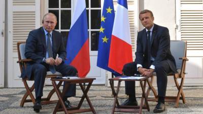 Макрон получил соболезнования от Путина в связи со смертью Жискар д'Эстена