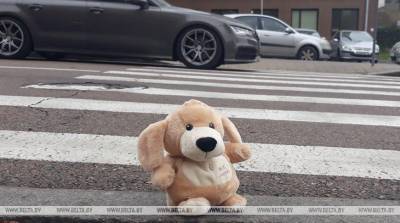 Легковушка сбила девочку-подростка на пешеходном переходе в Гродно
