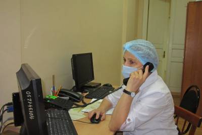В тамбовские больницы поступают тысячи звонков в сутки в связи с коронавирусом