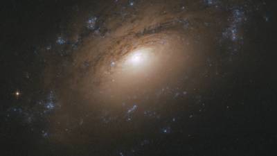 Раскрыта тайна галактики без темной материи