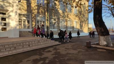 Очередная школа в НКР возобновила работу благодаря миротворцам РФ