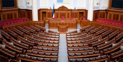 Рада приняла в первом чтении законопроект об ответственности за несоблюдение сроков предоставления ответа на депутатские запросы