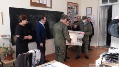 Миротворцы России помогли открыть школу в столице Карабаха