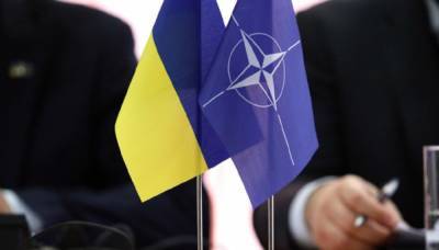 Украина хочет принять участие в операции НАТО в Средиземном море и отправить военных в Ирак
