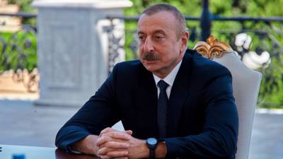 Алиев перенес День Победы на 8 ноября