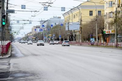 В Волгограде требуют снести 16 незаконных билбордов