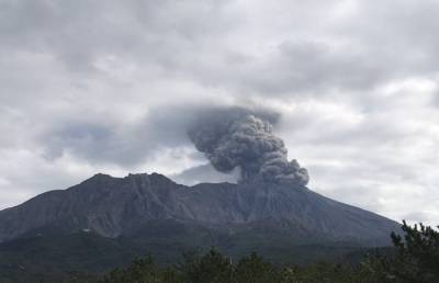 На японском вулкане Сакурадзима прогремел мощный взрыв: фото, видео