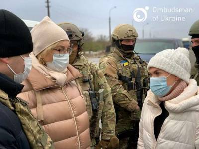 Обмен пленными: Денисова на КПВВ провела встречу со стороной ОРДЛО