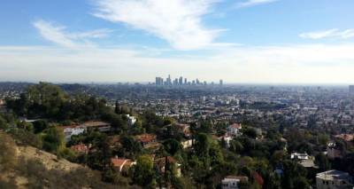 "Зима будет сложной и долгой": в Лос-Анджелесе введен полный карантин
