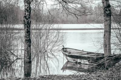 Стали известны подробности смерти рыбака на озере под Рязанью