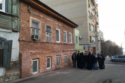 Пошли в отказ: жильцы исторического дома в Саратове отказываются переезжать