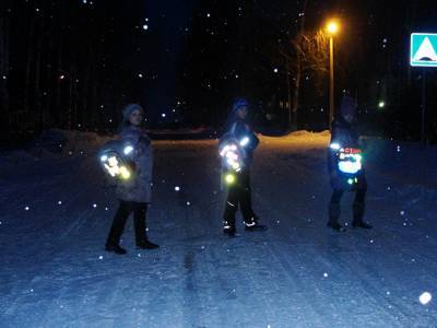 Волонтеры раздадут жителям Волосовского района 10 тысяч светоотражателей