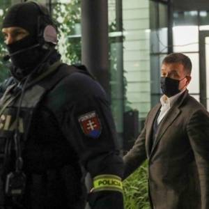 В Словакии по обвинению в коррупции задержали миллиардера