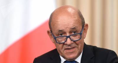 Армения не просит нас признать Карабах - глава МИД Франции