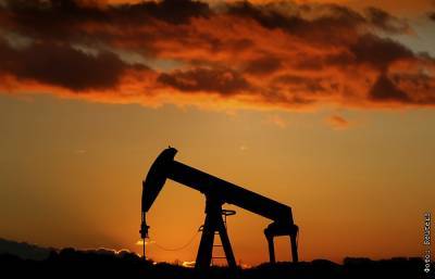 Страны ОПЕК+ договорились о повышении нефтедобычи на 0,5 млн б/с
