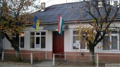Ущемление прав нацменьшинств на Украине может объединить РФ и Венгрию