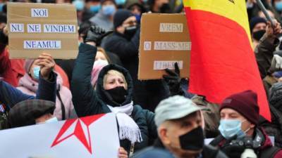 Избрание Санду В Кишиневе митинговали против ограничения полномочий президента