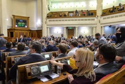 Депутаты согласовали законопроект об е-декларациях, “который не нравится всем”