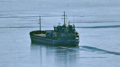 Украина запретила российским кораблям вход в свои внутренние воды