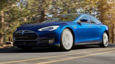 Министр транспорта Индии объявил о старте продаж электромобилей Tesla