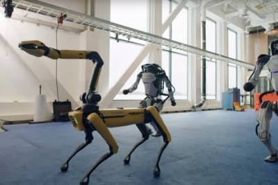 Танец роботов Boston Dynamics взорвал соцсети