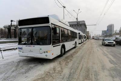 Еще 11 минских автобусов доставили в Новосибирск