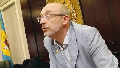 Украинский министр рассказал, когда произойдет «реинтеграция» ЛДНР и Крыма